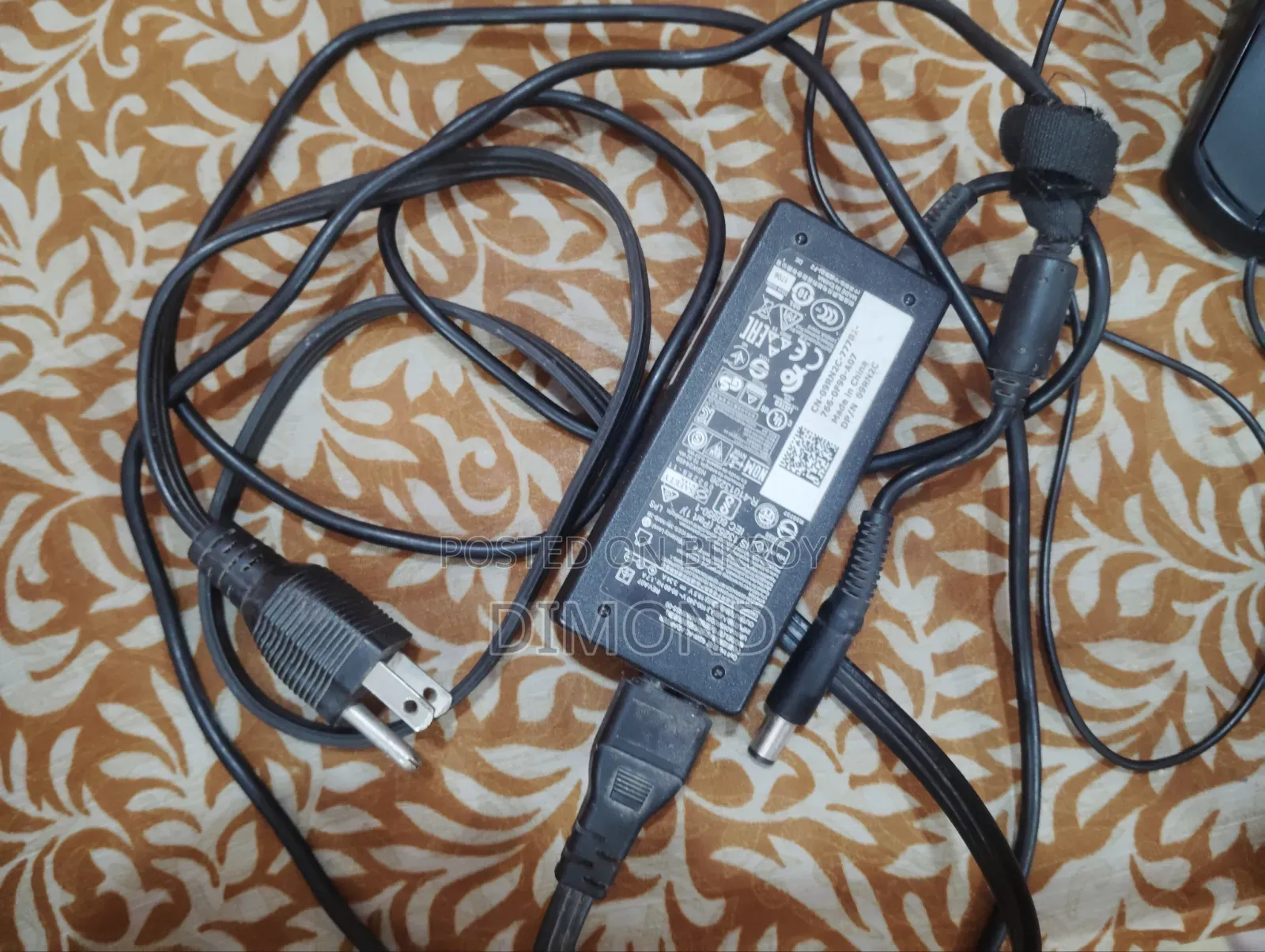 Dell Original Adapter 65 Watt Adapter and Mouse