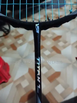 ব্যাডমিন্টন ব্যাট