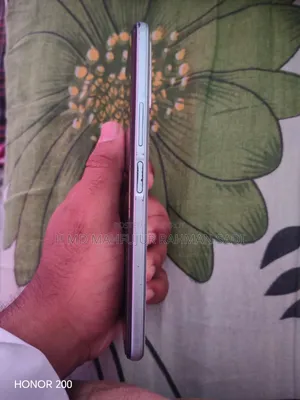 Vivo Y21 64 GB Silver