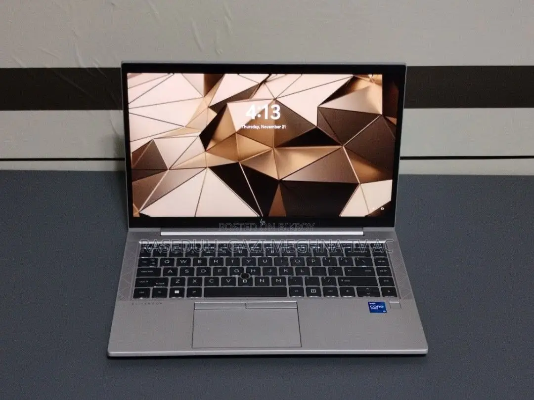 Laptop HP 3GB Intel SSD 256GB
