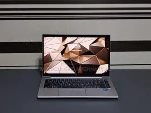 Laptop HP 3GB Intel SSD 256GB