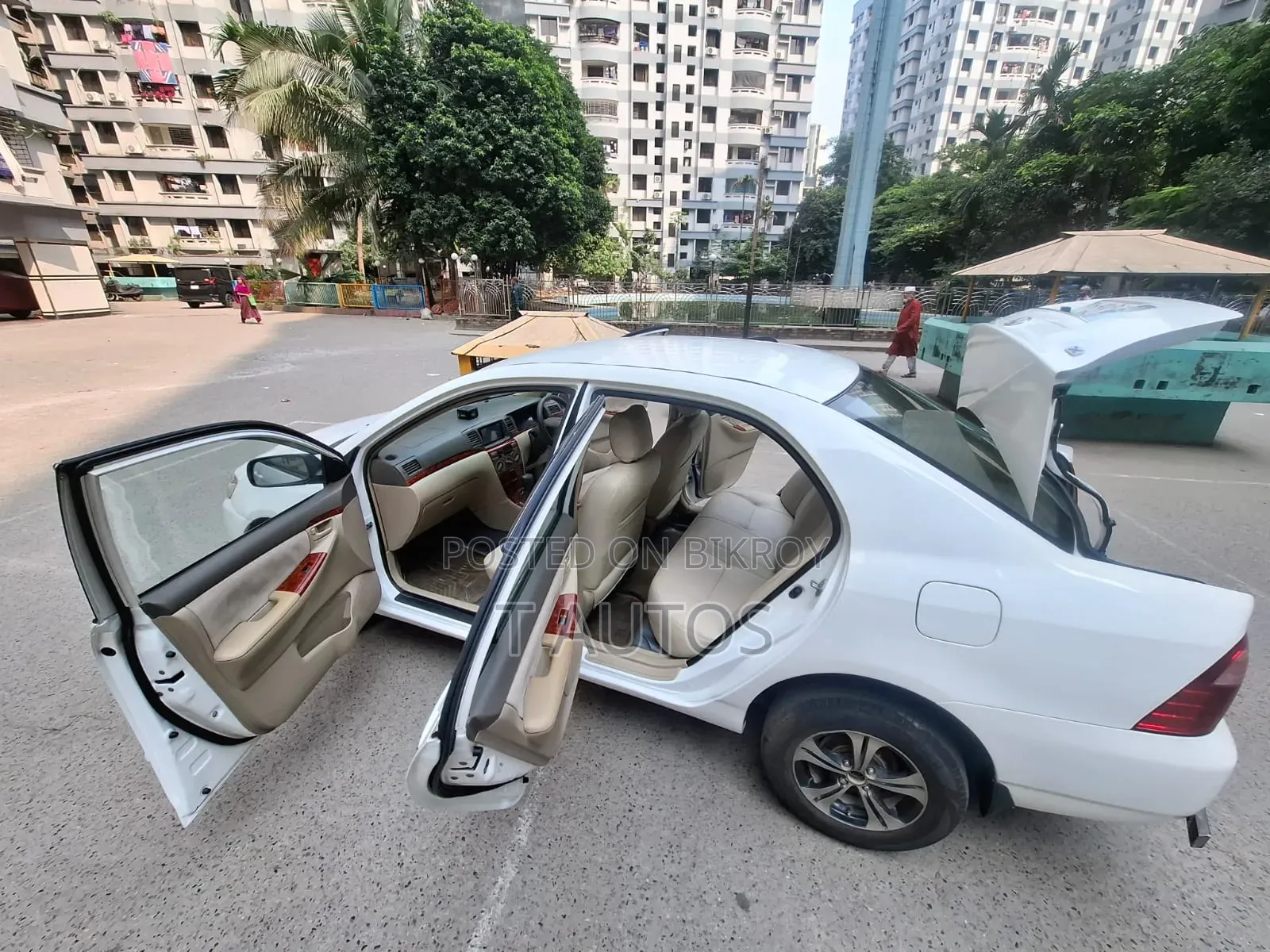 Toyota Corolla 2005 White