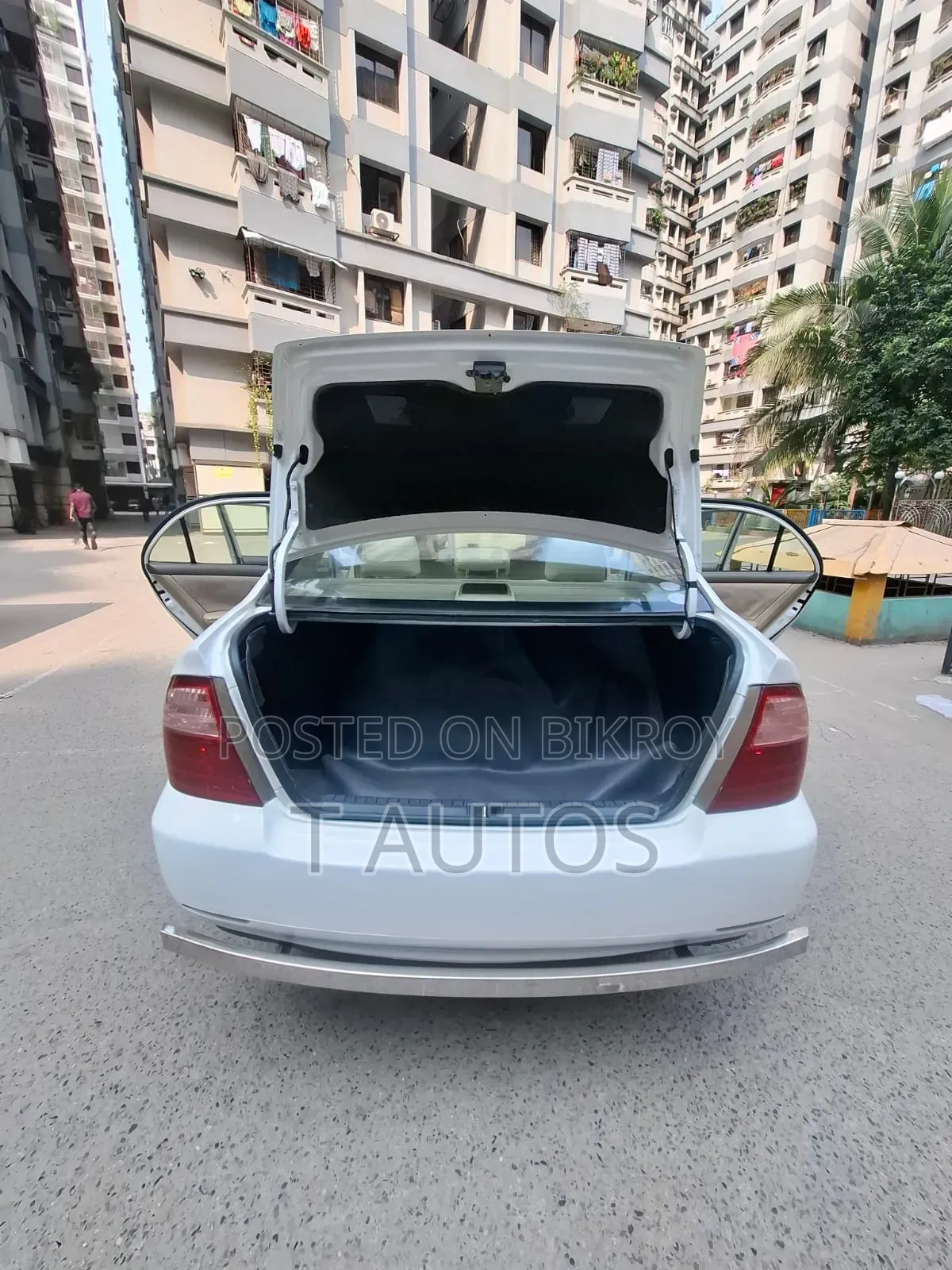 Toyota Corolla 2005 White