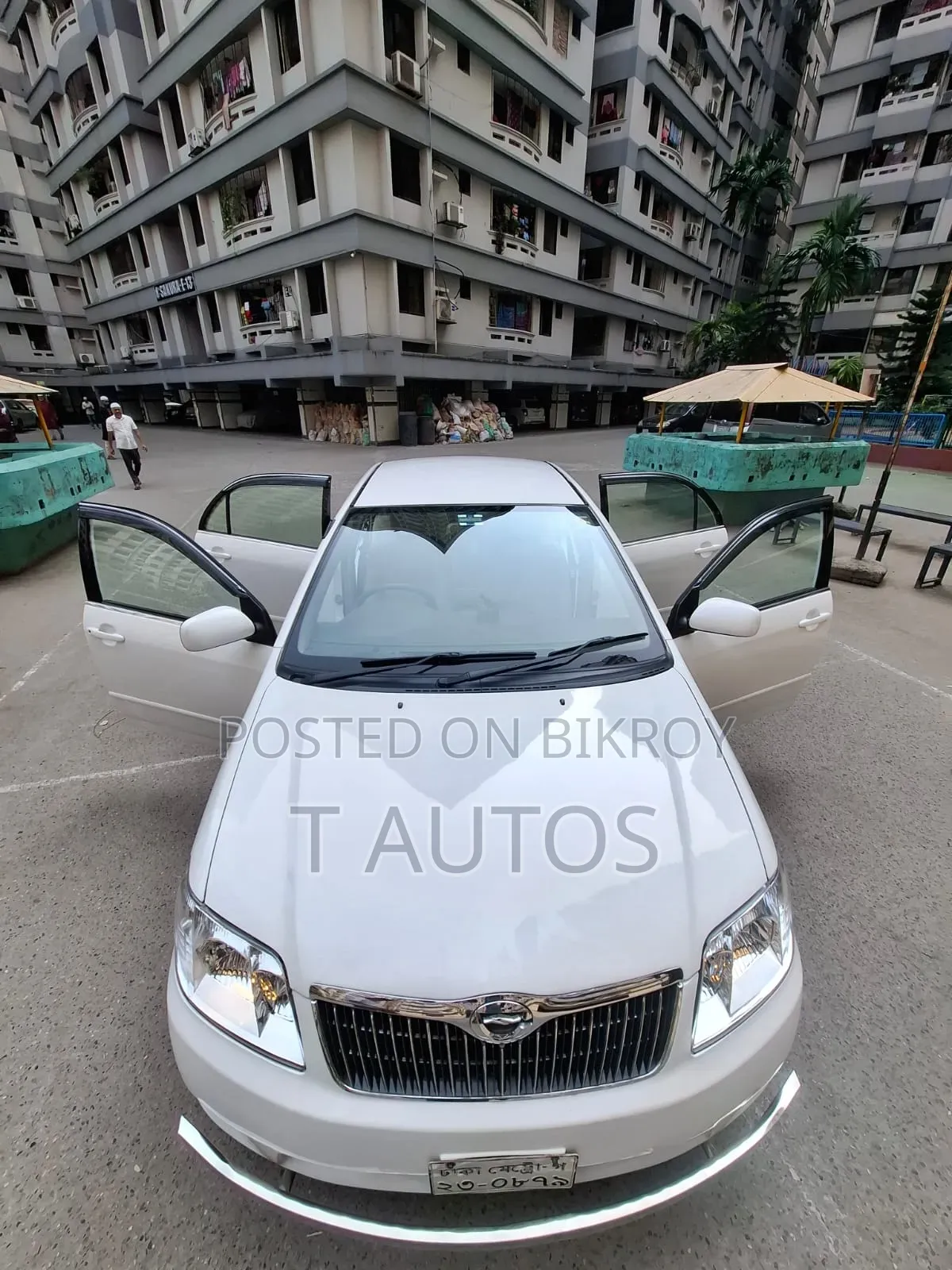 Toyota Corolla 2005 White