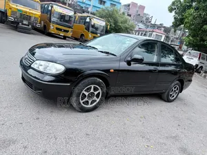 Nissan Sunny 2005 Black