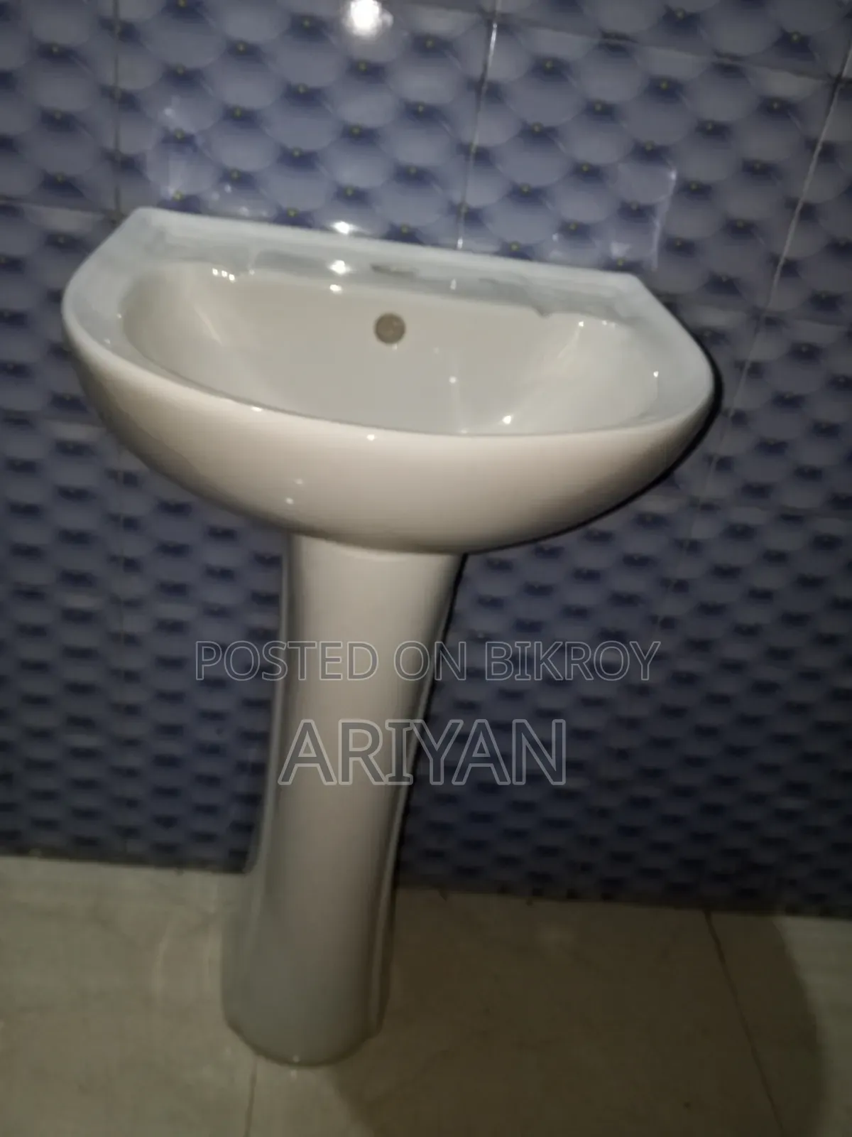 Some new commode basins for sale