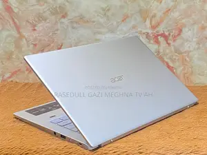 Laptop Acer 4GB Intel SSD 500GB