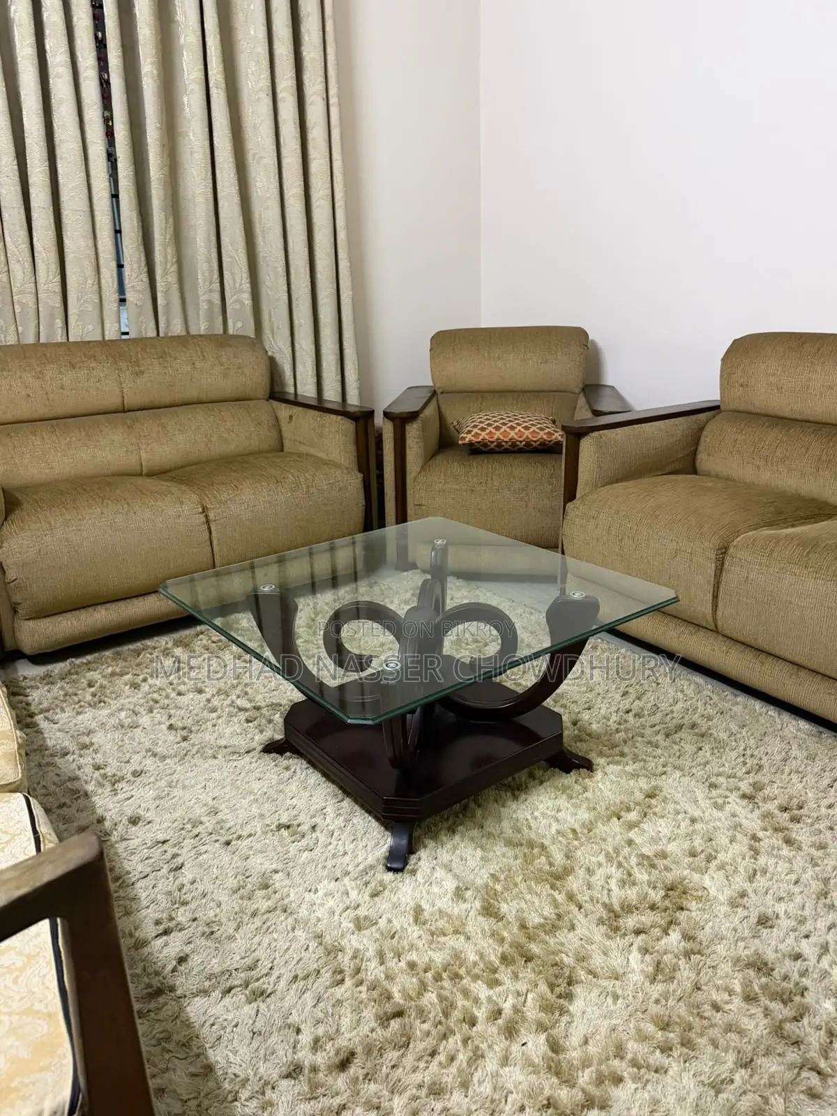 Used Living Room Set - Sofa, Table & Carpet