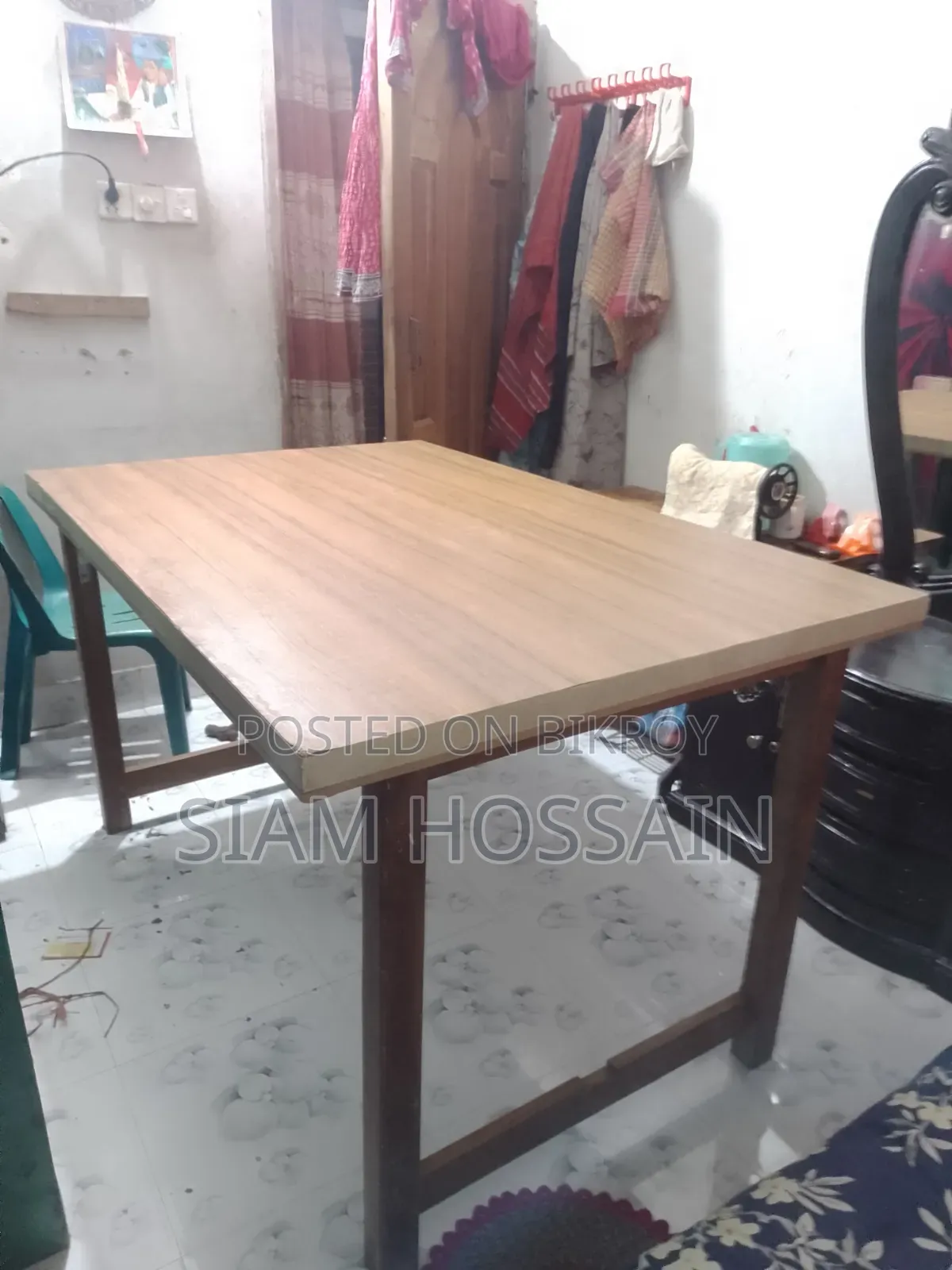 Used Large Wooden Dining / Study Table (60" X 40") for Sale