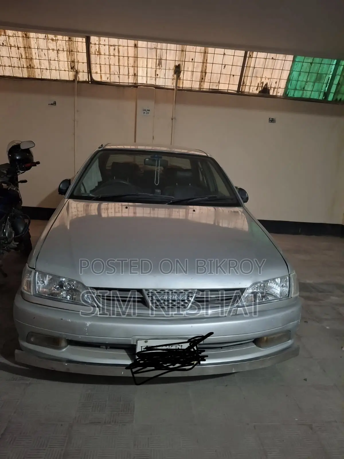 Toyota Carina 2000 Silver