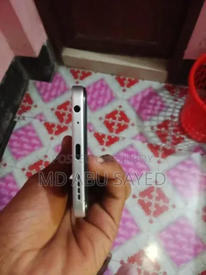 Infinix Hot 60i 128 GB White