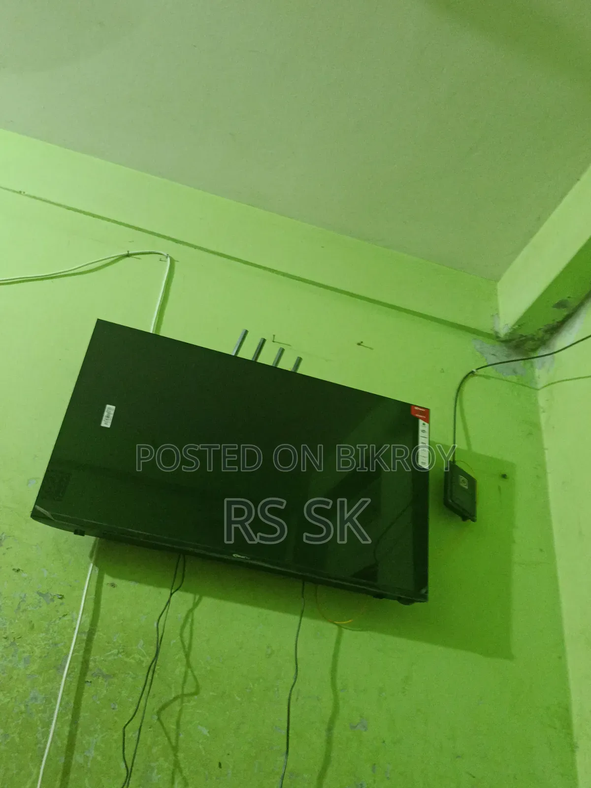 Led TV for sale, price 30 thousand Taka