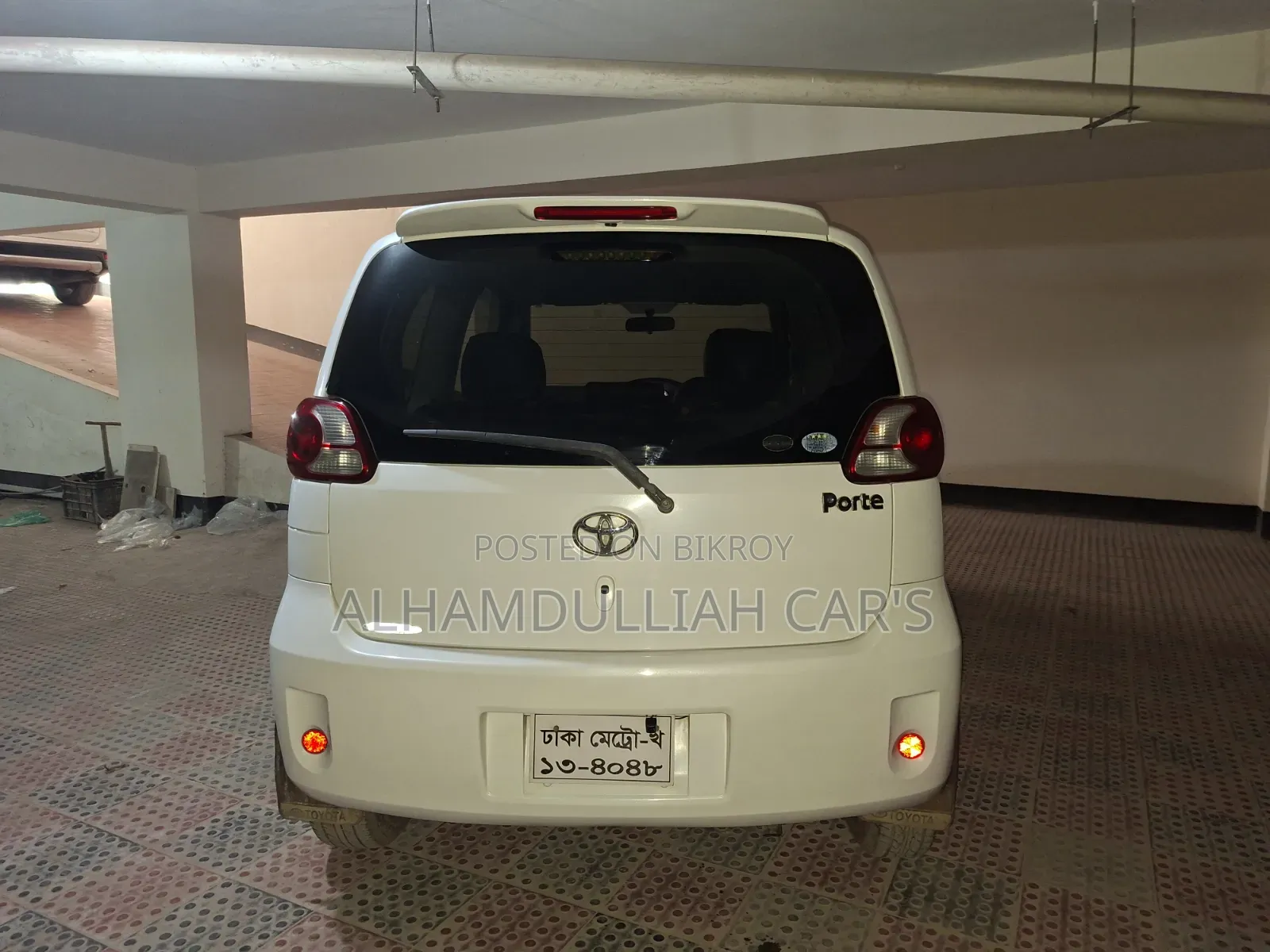 Toyota Porte 1.3 Front-Wheel Drive 2009 Pearl