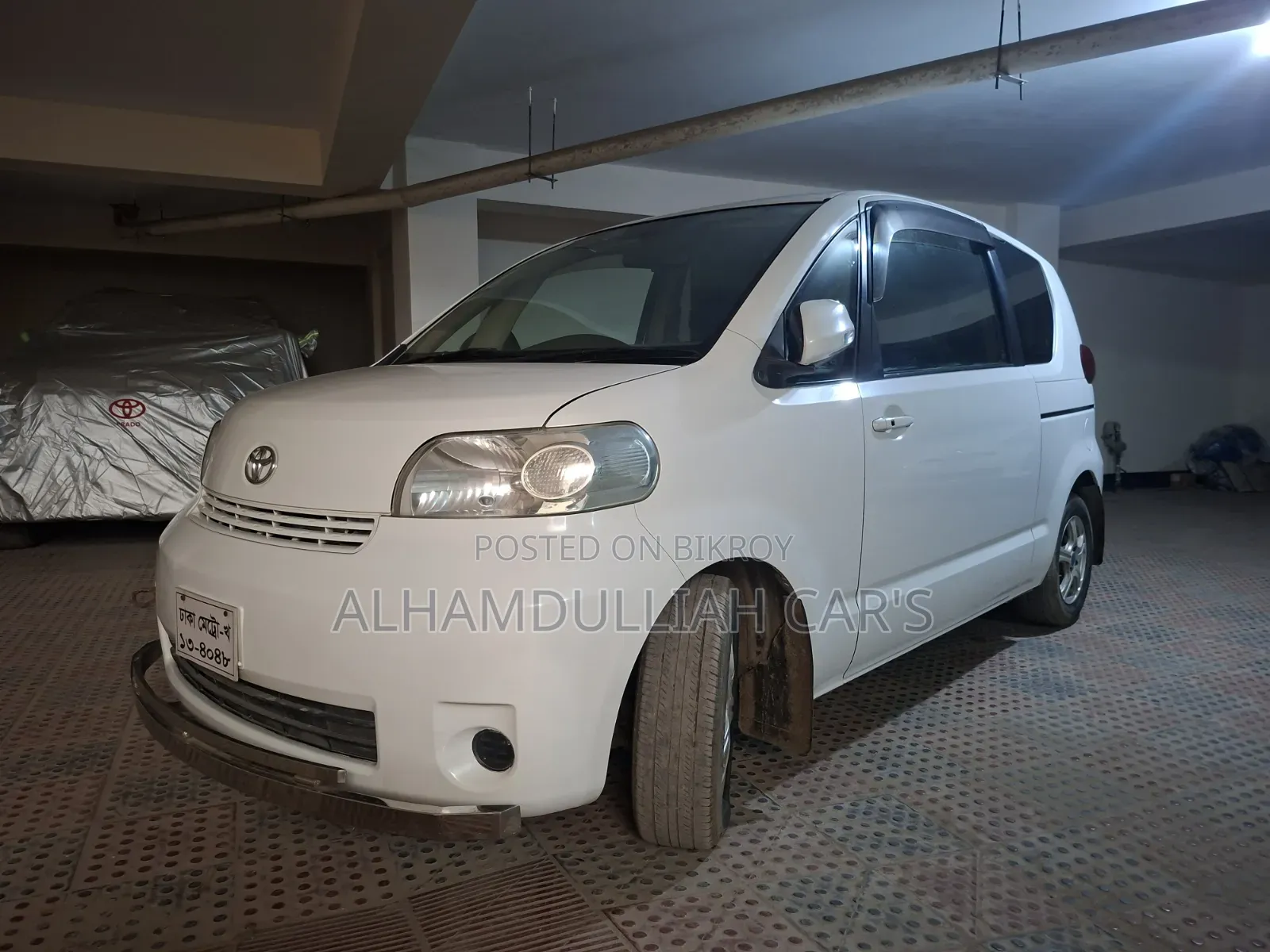 Toyota Porte 1.3 Front-Wheel Drive 2009 Pearl