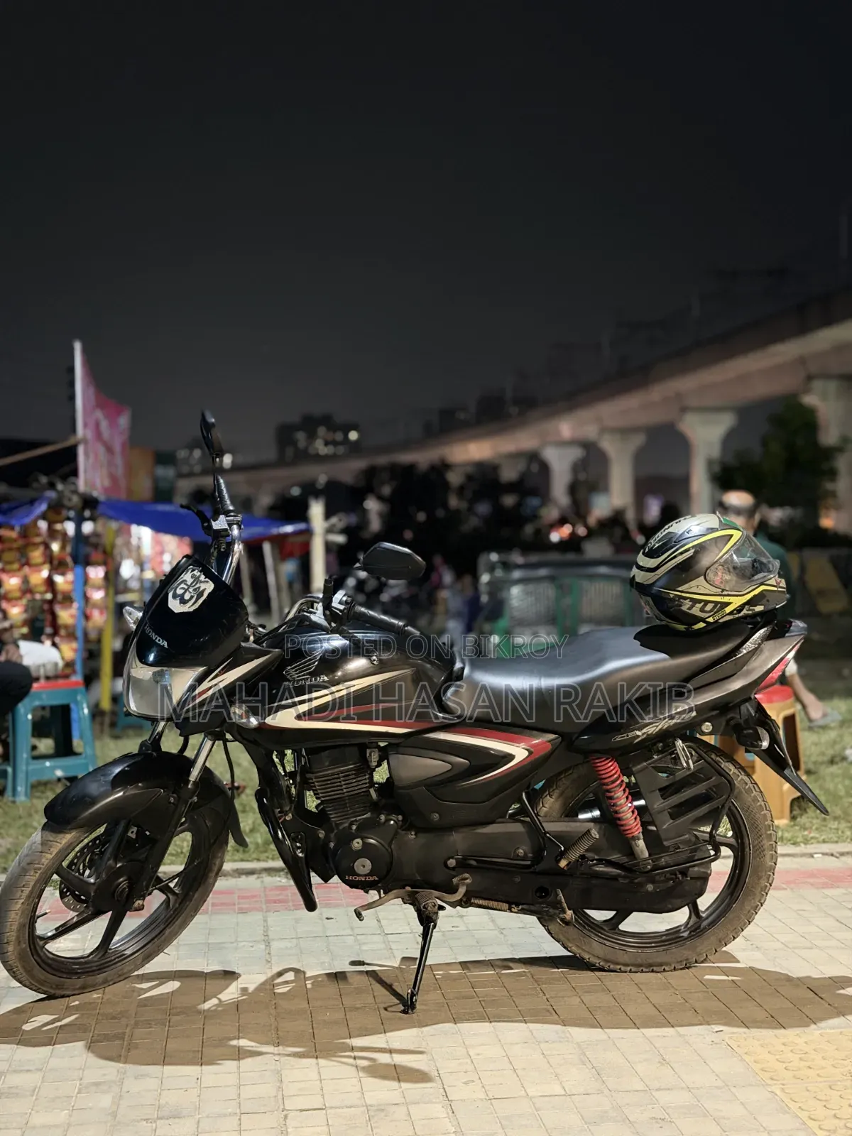 হোন্ডা সিবি ২০১৭ কালো