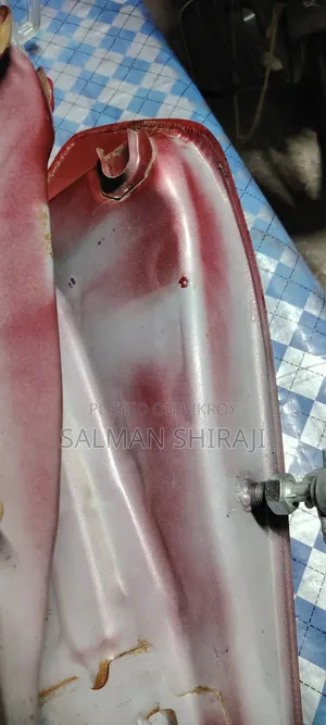 বাইকের ফুয়েল ট্যাংকী বিক্রি করা হবে