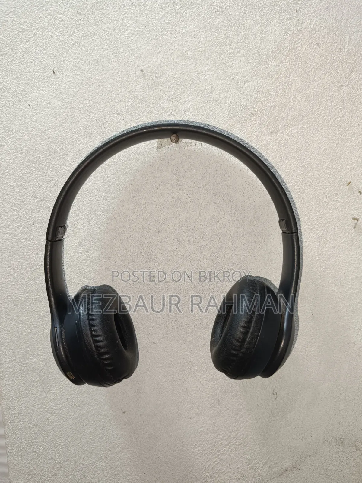 P47 Wireless Headphone
