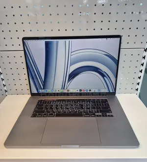 Laptop Apple MacBook 2019 32GB Intel Core Ultra 9 SSD 512GB