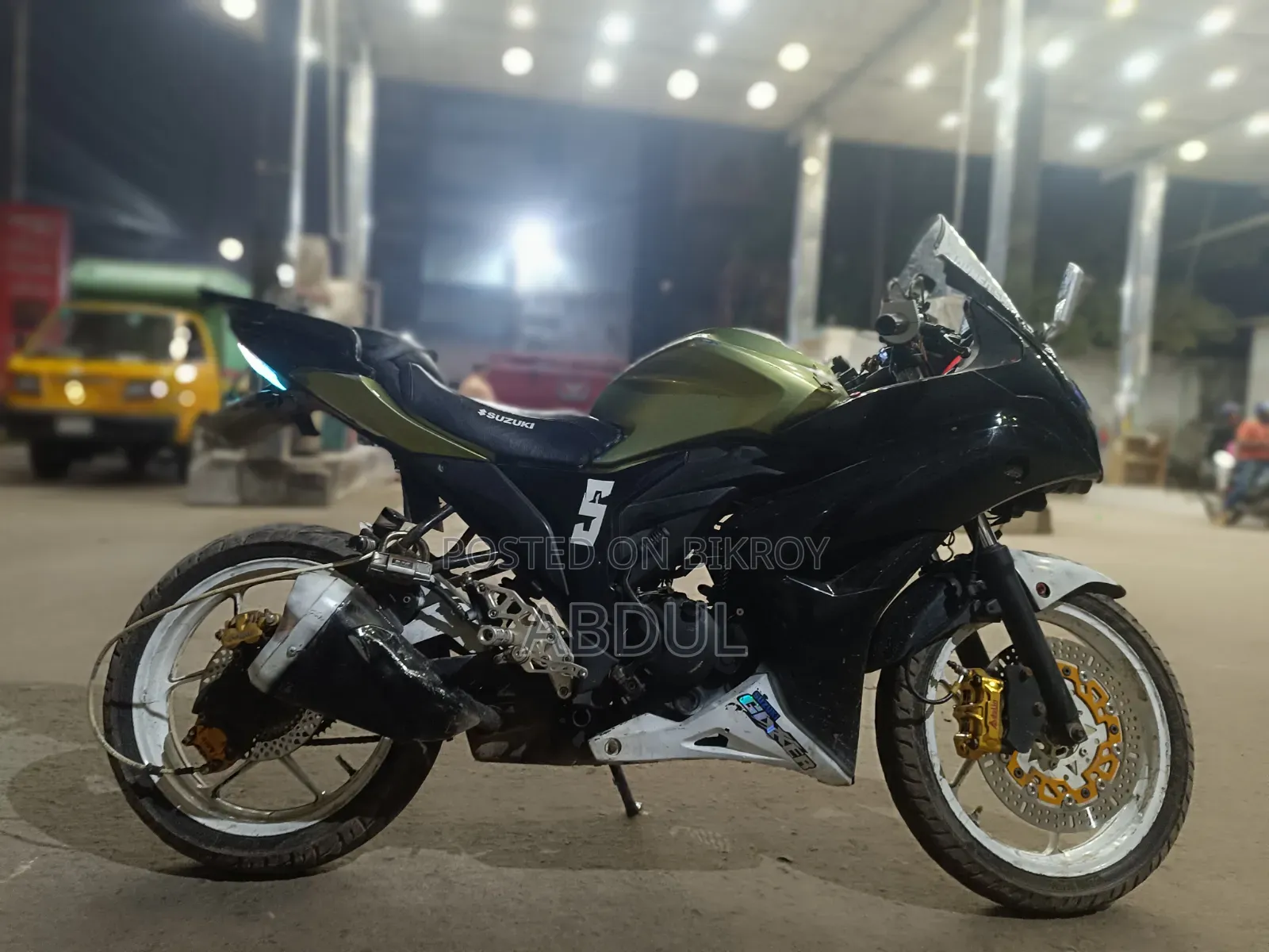 সুজুকি জিক্সার ২০১৯ ব্ল্যাক