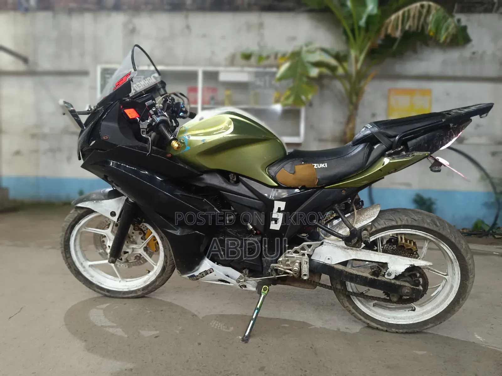 সুজুকি জিক্সার ২০১৯ ব্ল্যাক