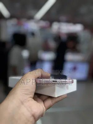Apple iPhone 15 Plus 128 GB Pink