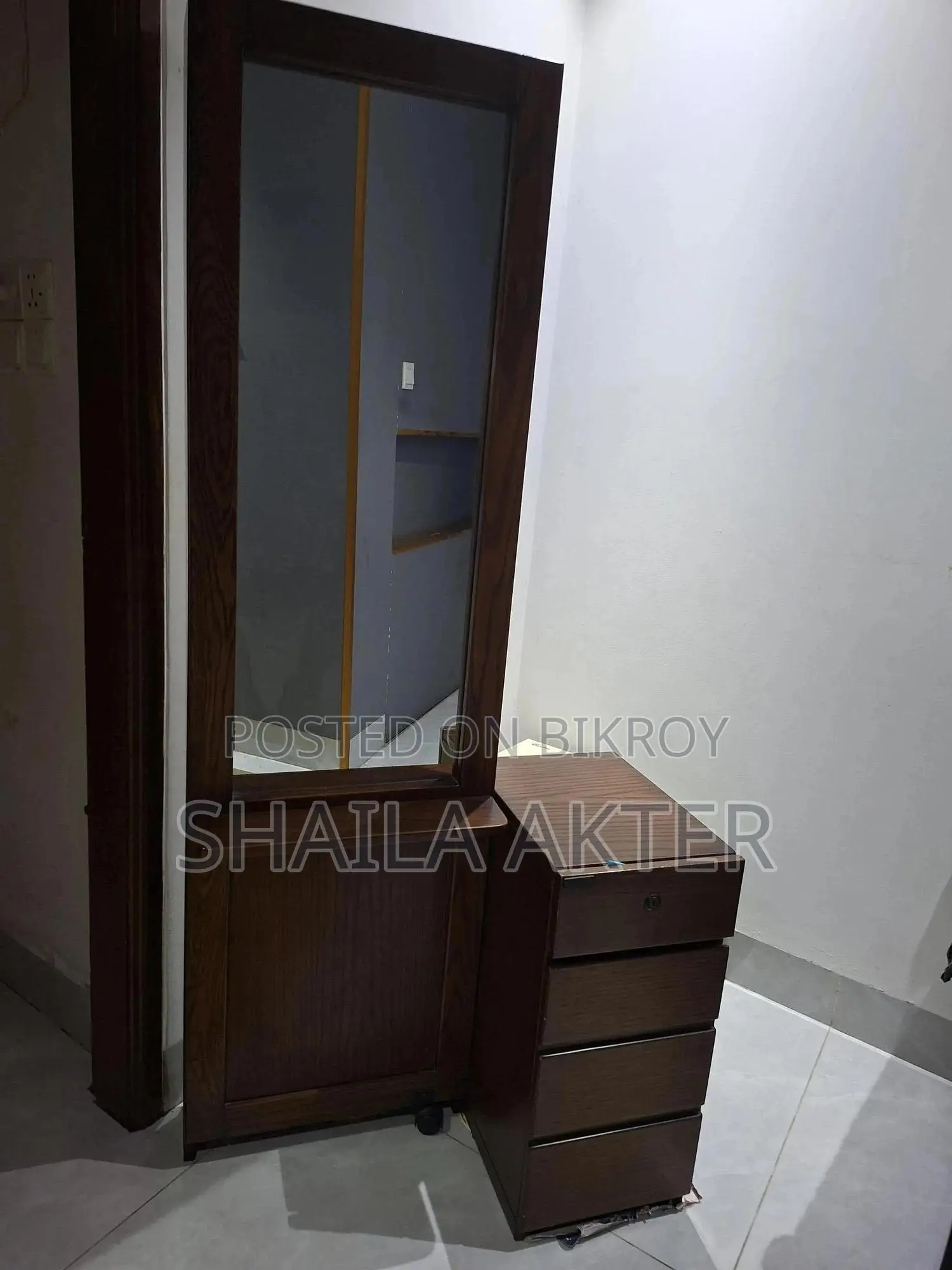 হাতির ড্রেসিং টেবিল