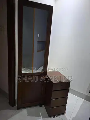 হাতির ড্রেসিং টেবিল