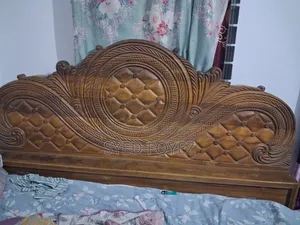 Teak Wood Bed for Sale 6/7 Feet