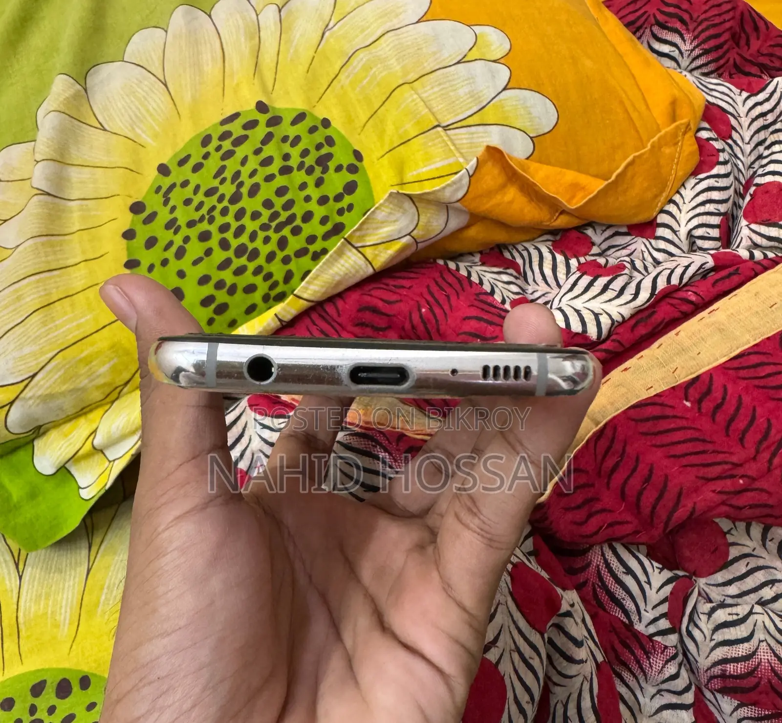 স্যামসাং গ্যালাক্সি এস১০ই ১২৮ জিবি হোয়াইট
