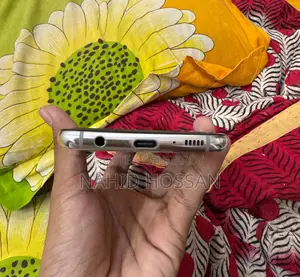 স্যামসাং গ্যালাক্সি এস১০ই ১২৮ জিবি হোয়াইট