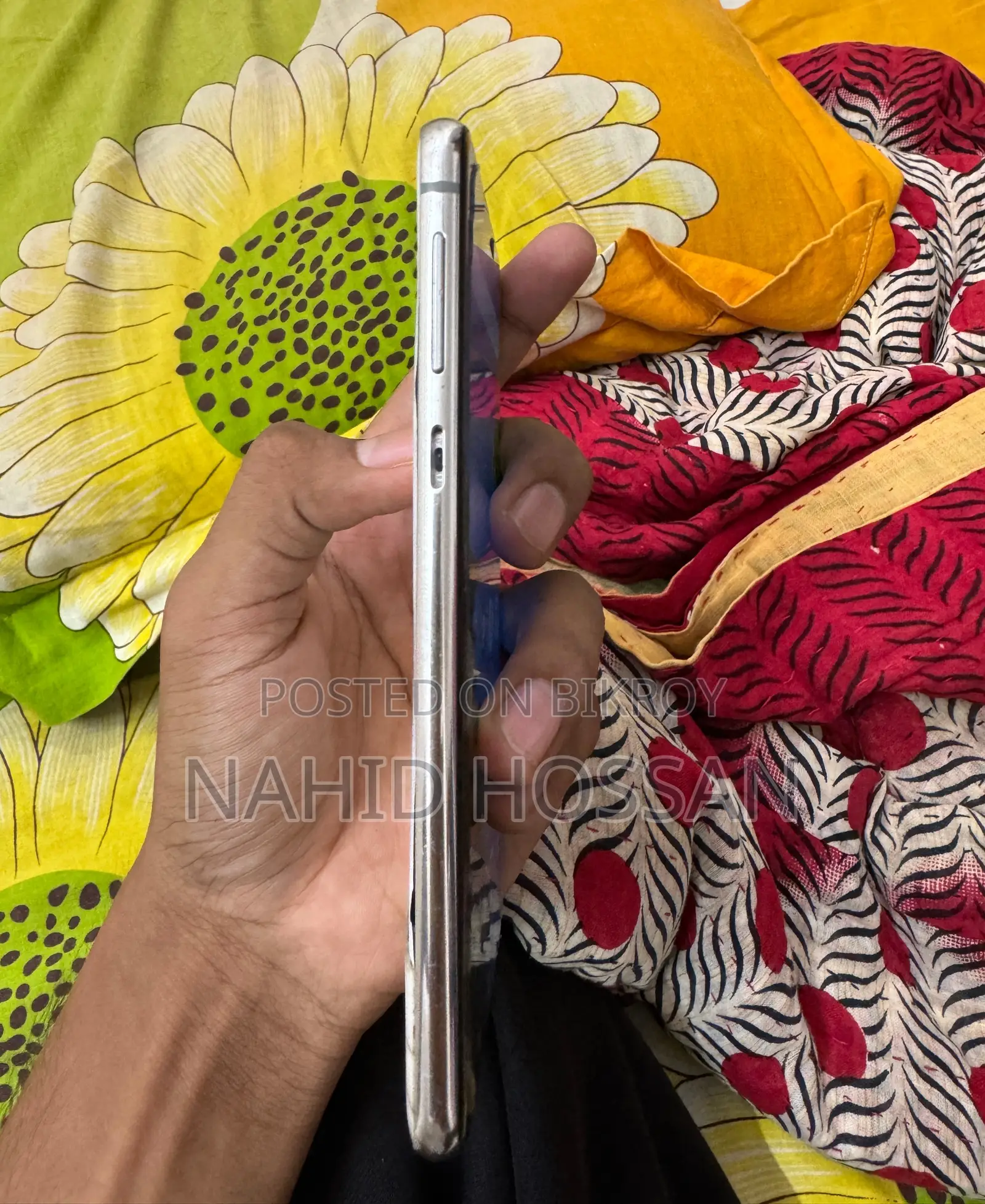 স্যামসাং গ্যালাক্সি এস১০ই ১২৮ জিবি হোয়াইট