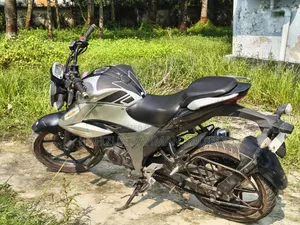 Suzuki Gixxer 2021 Silver