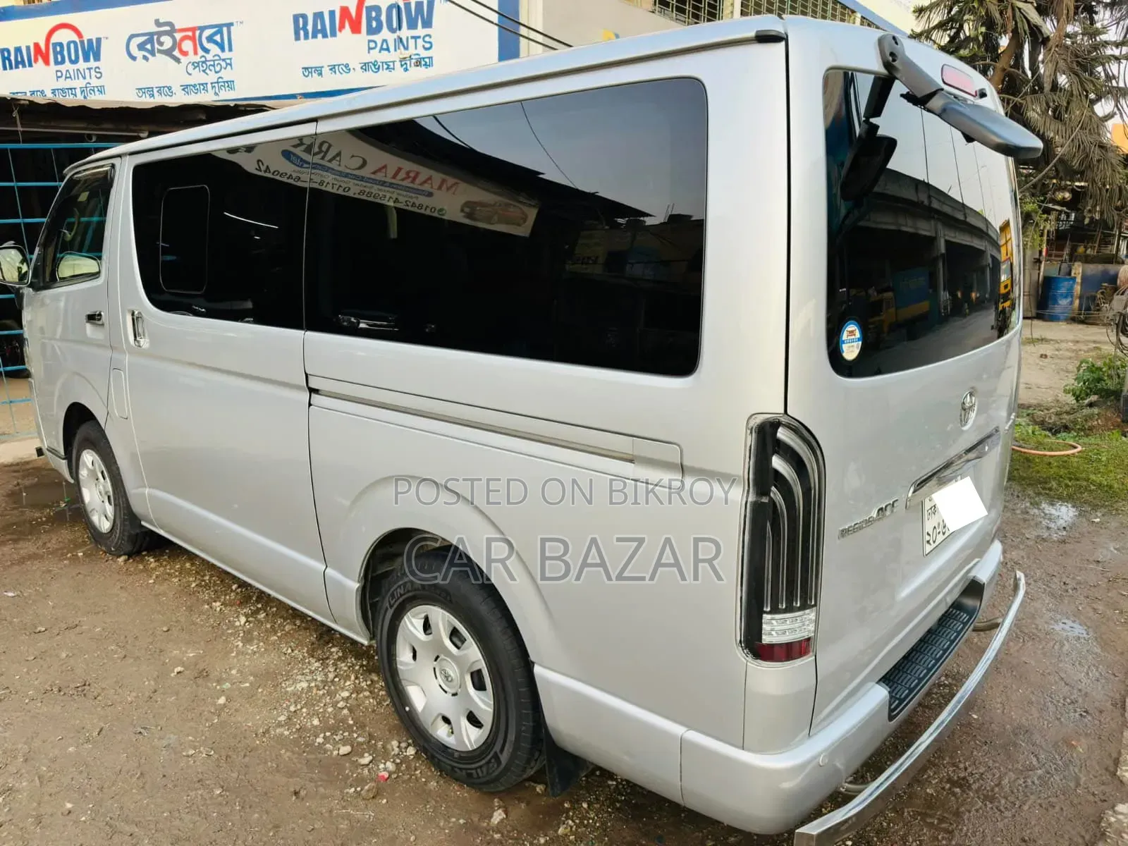 Toyota HiAce 2017 Silver