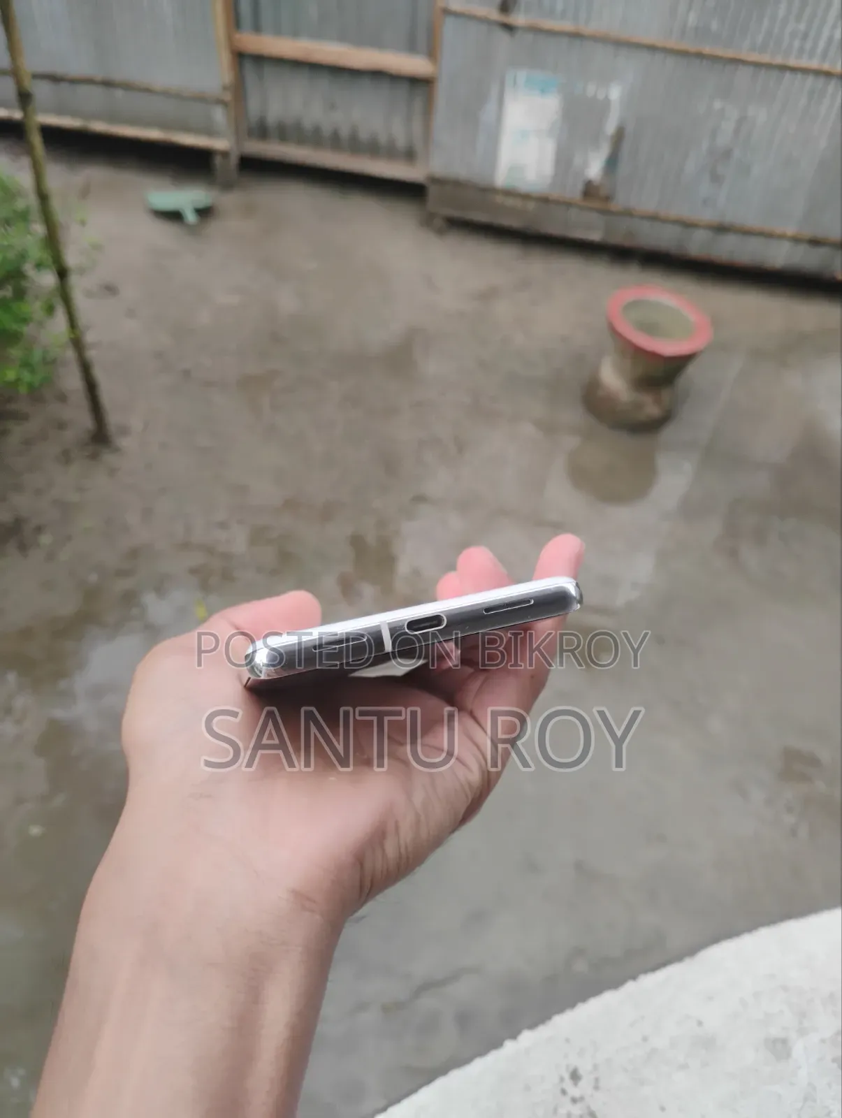গুগল পিক্সেল ৭ প্রো ১২৮ জিবি হোয়াইট