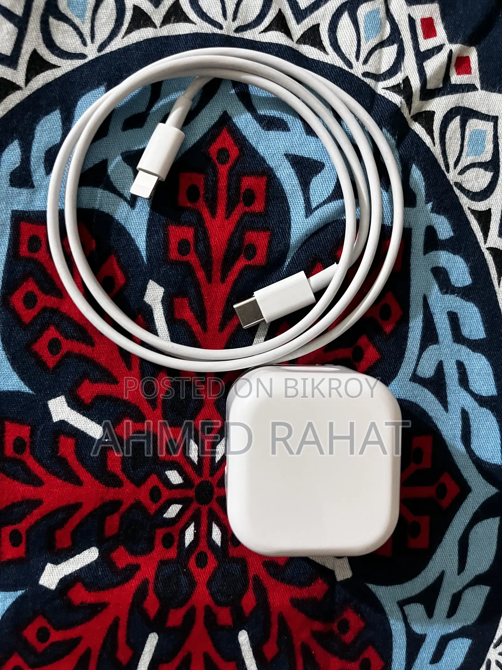 ২০ ওয়াট পাওয়ার অ্যাডাপ্টার