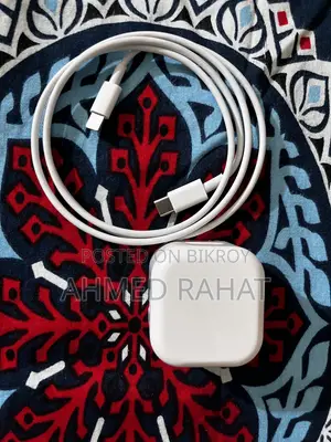 ২০ ওয়াট পাওয়ার অ্যাডাপ্টার