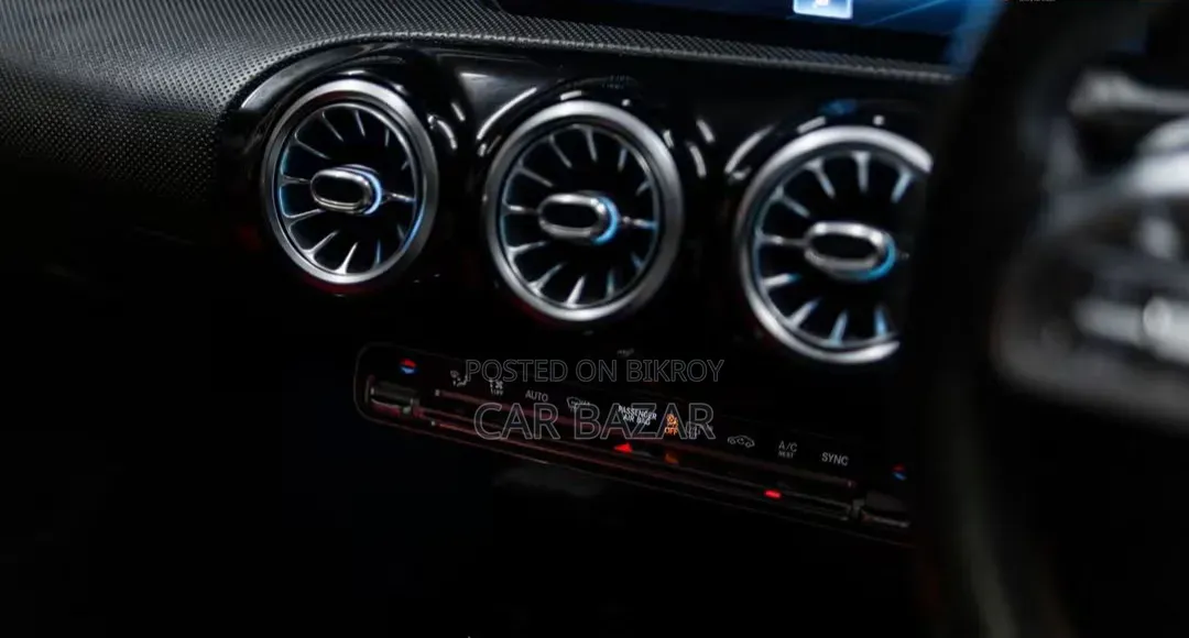 Mercedes-Benz CLA-Class CLA 200 Sedan 2019 Black