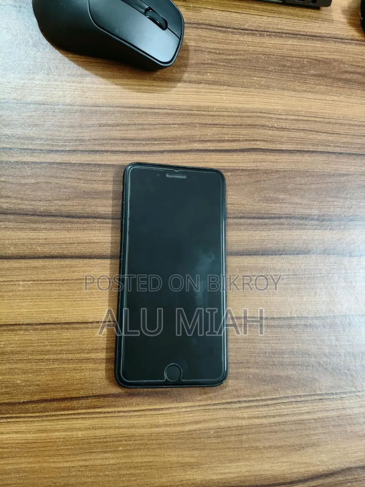 Apple iPhone 7 Plus 32 GB Black