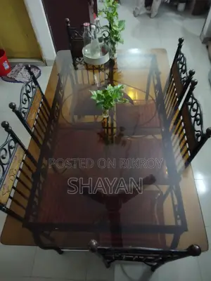 ডাইনিং টেবিল ৫ ফুট × ৩ ফুট ৬ জন