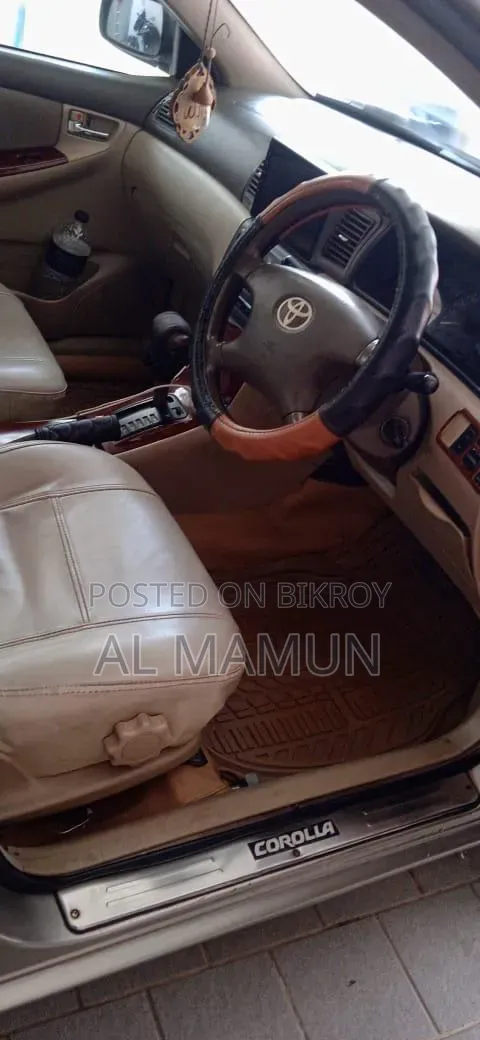 টয়োটা করোল্লা ২০০৪ গোল্ড