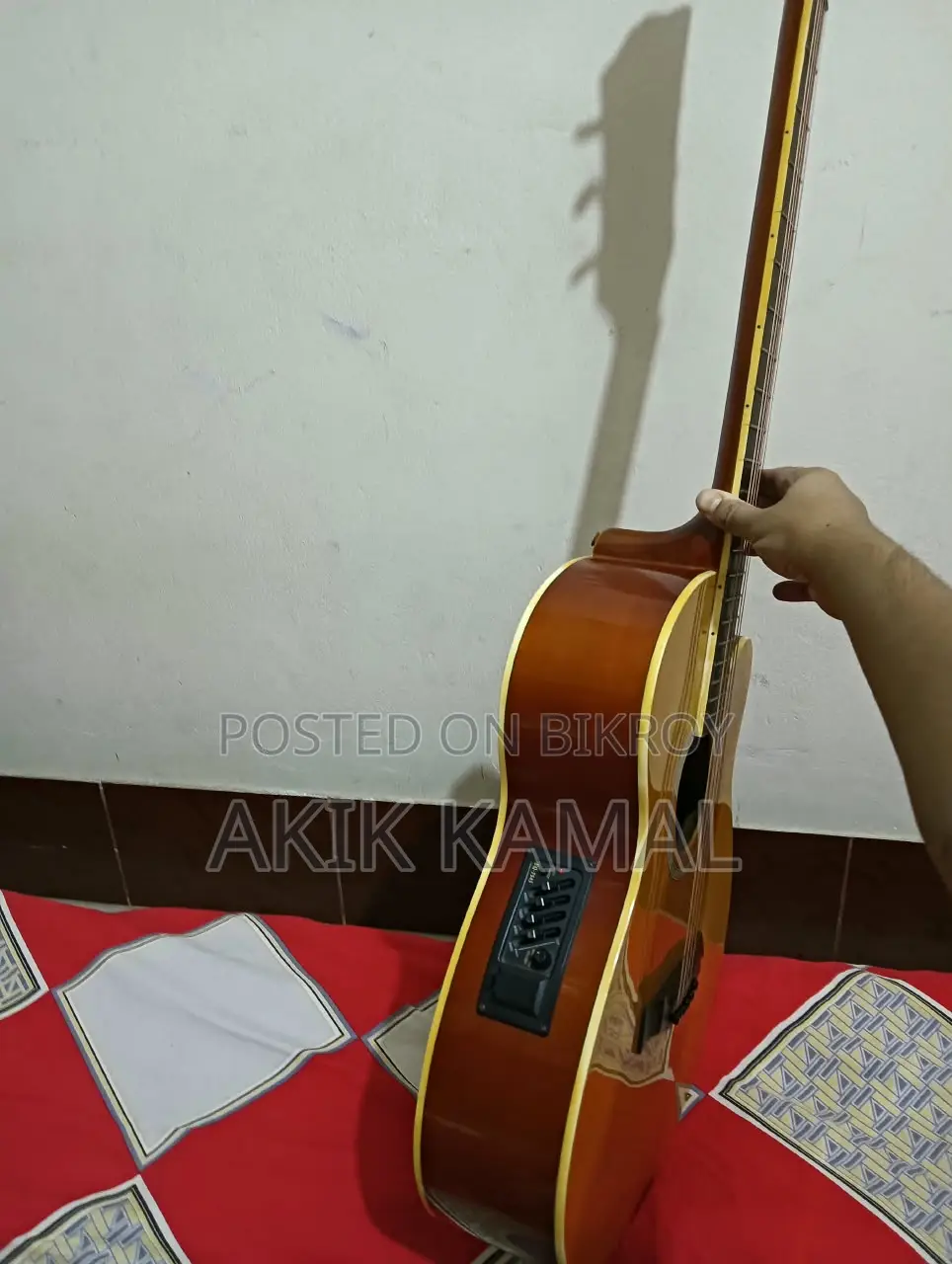 Rockjam Acoustic (Semi Electric)