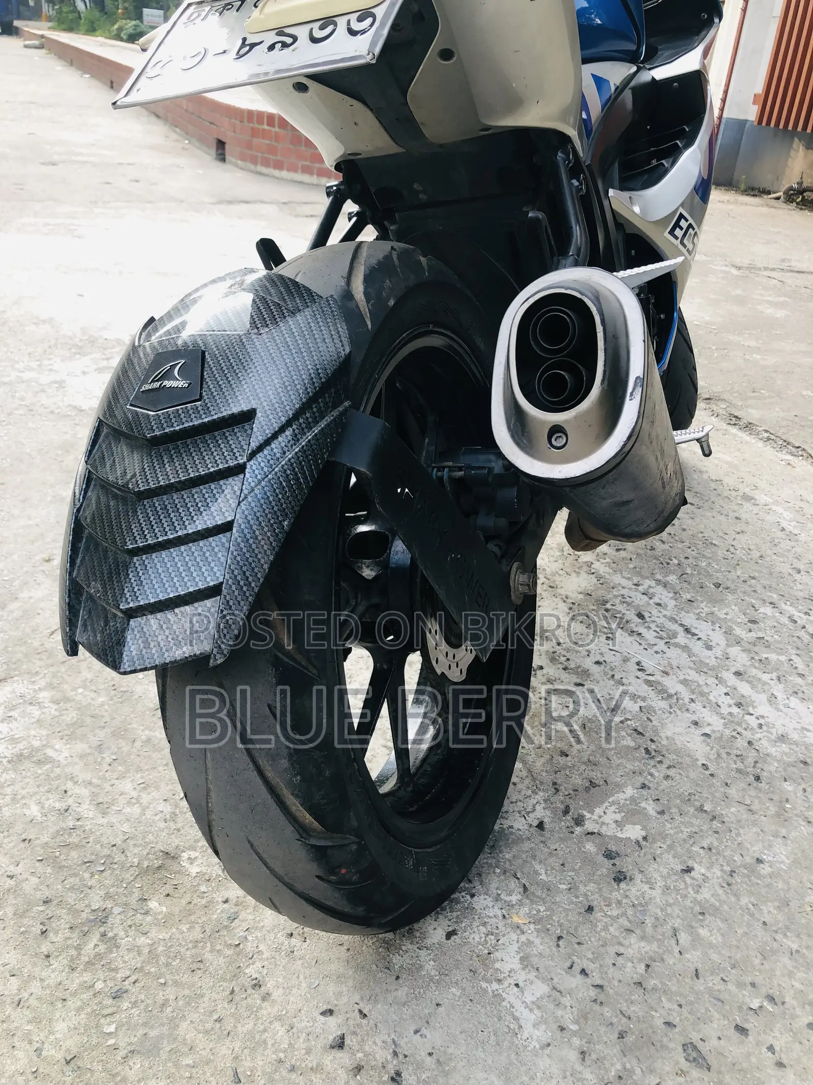 সুজুকি জিএসএক্স-আর১৫০ ২০২১ নীল
