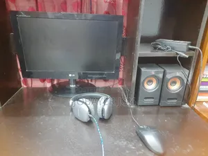 Desktop Computer Asus 2GB HDD 256GB