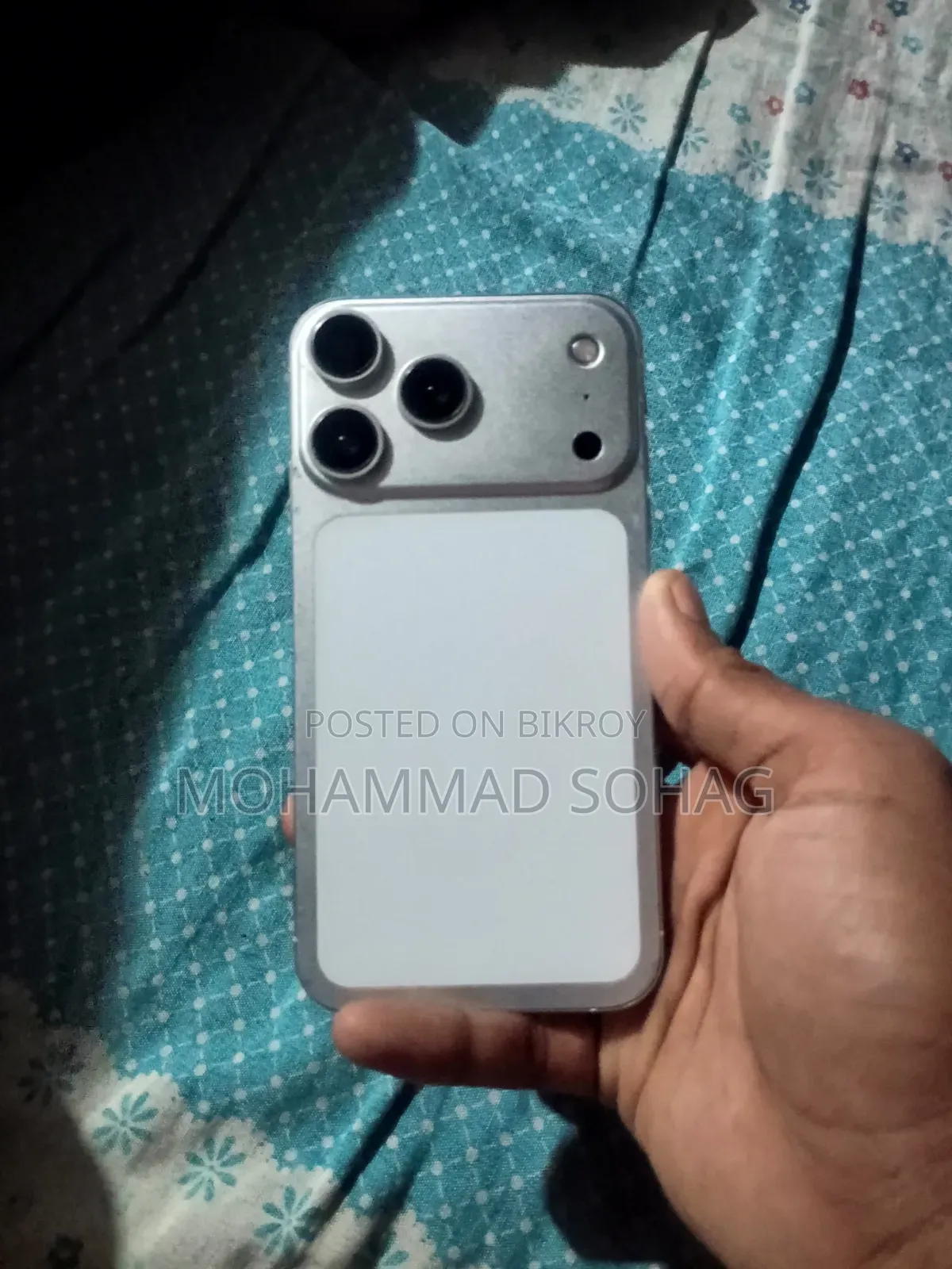 অ্যাপল আইফোন এক্সআর ১২৮ জিবি হোয়াইট