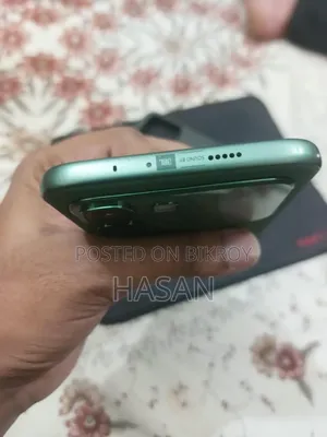 ইনফিনিক্স নোট এজ ১২৮ জিবি সবুজ