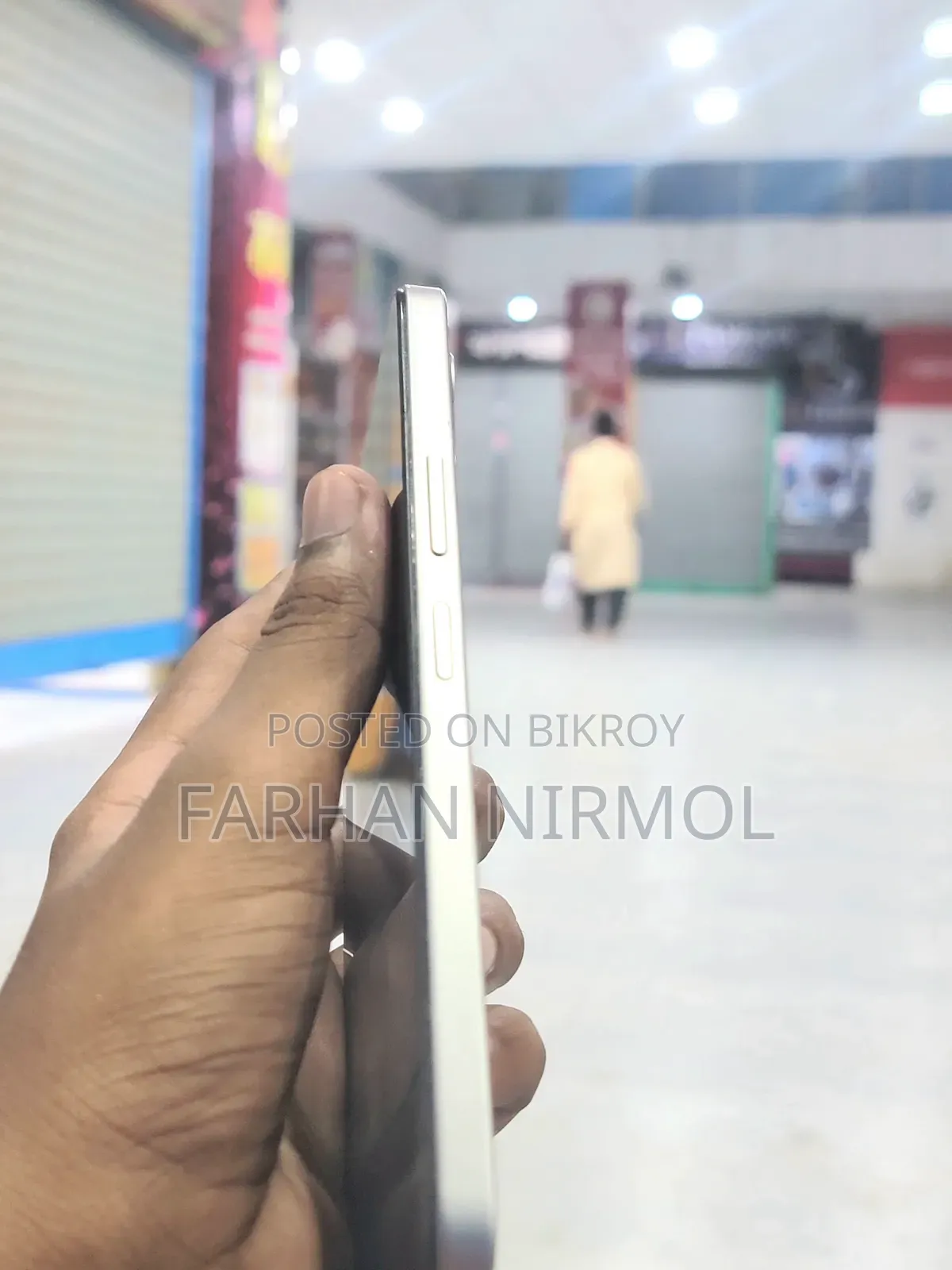 Itel A200+ 64 GB Silver