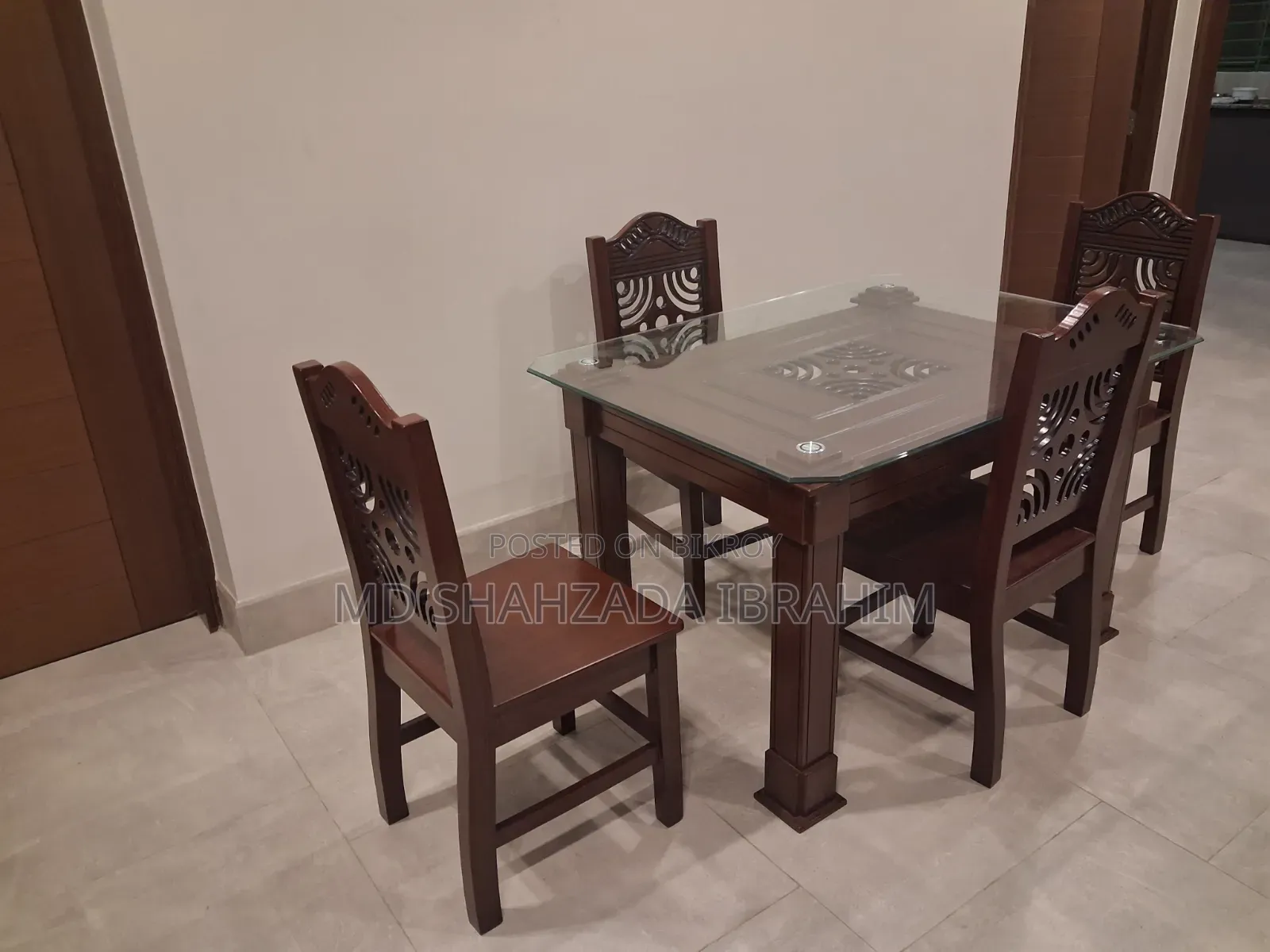 ৪ সিটের ডাইনিং টেবিল ডিসকাউন্ট সেল
