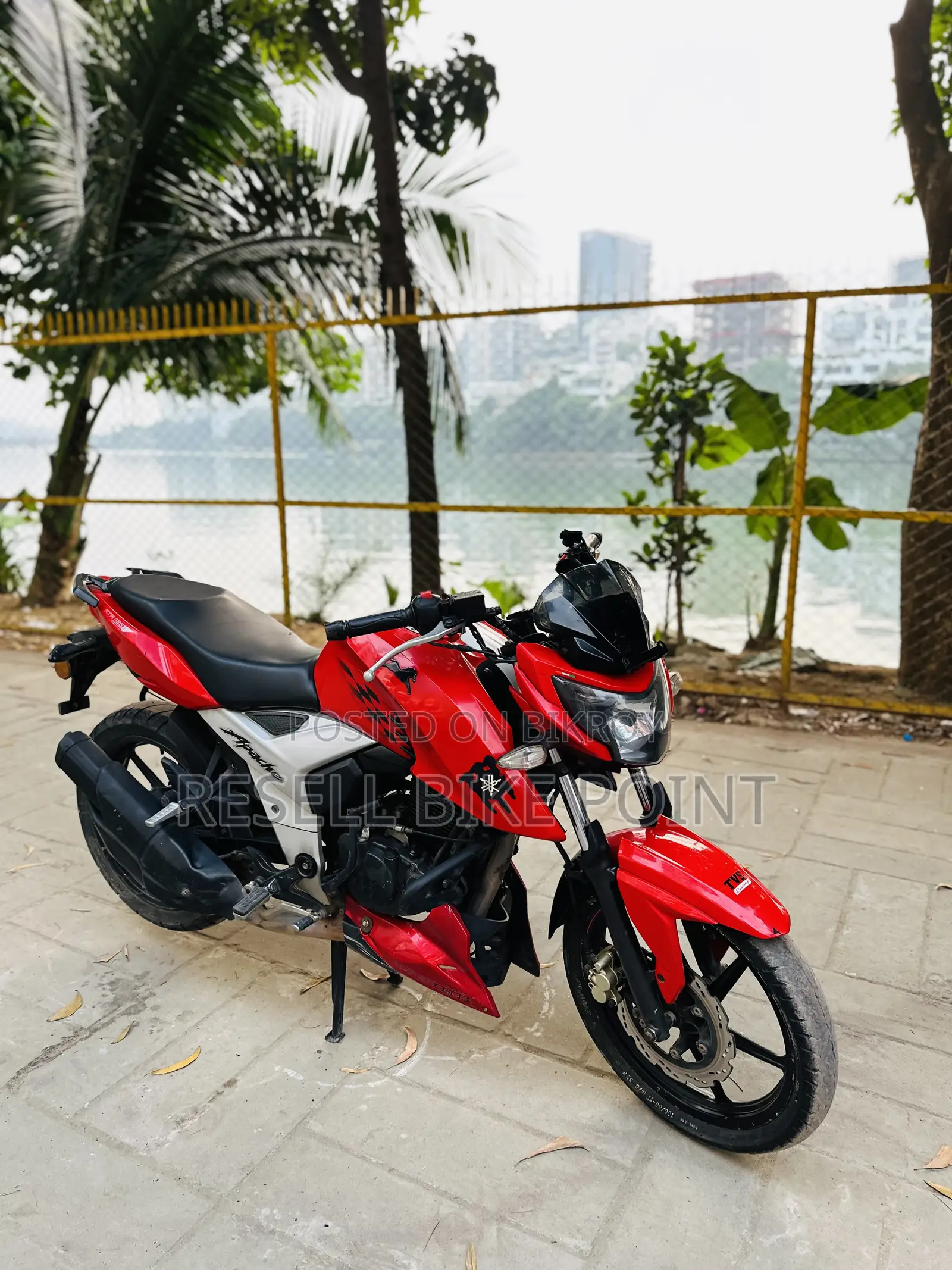 TVS Apache 160 4V 2020 Red