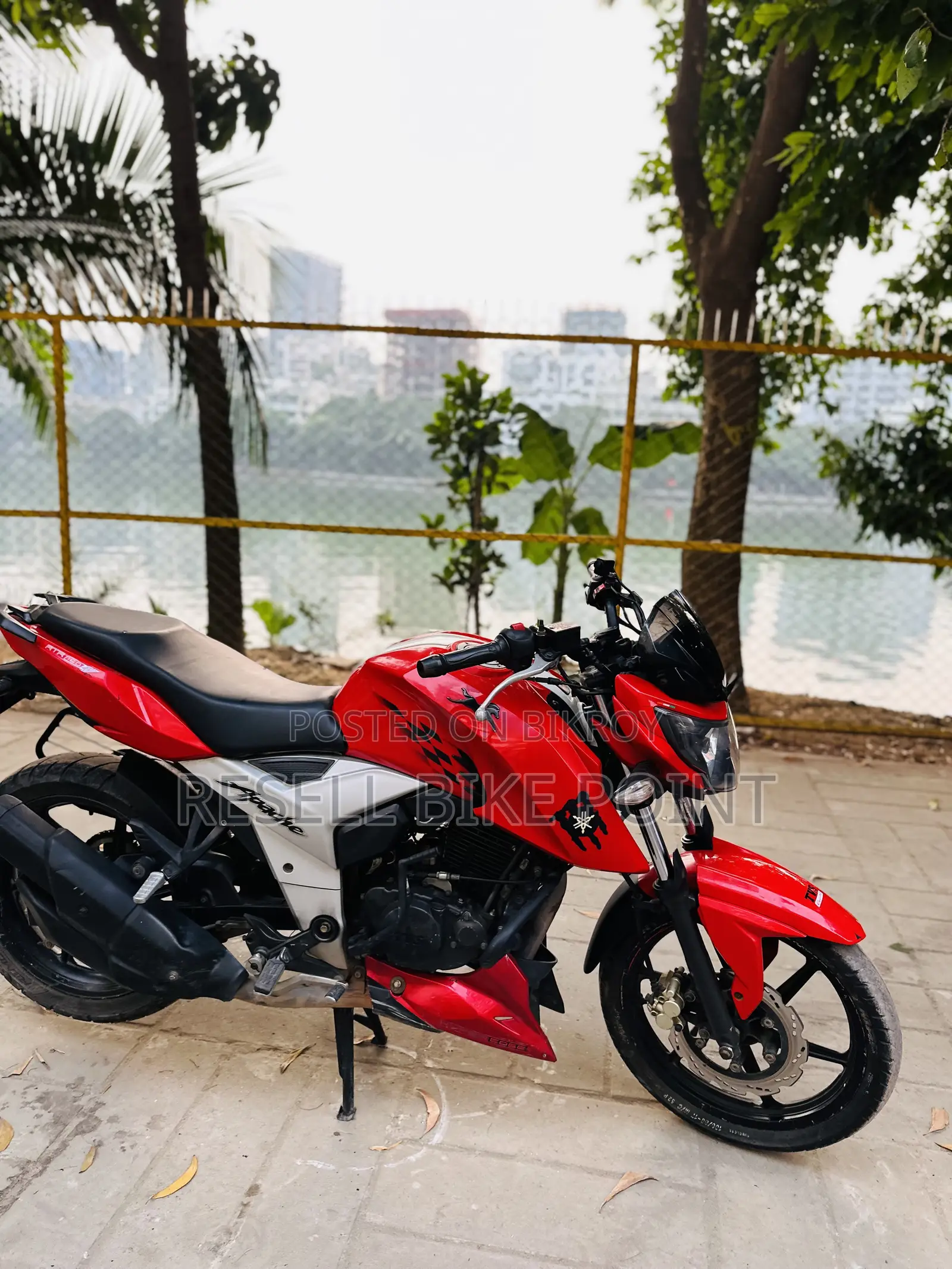 TVS Apache 160 4V 2020 Red