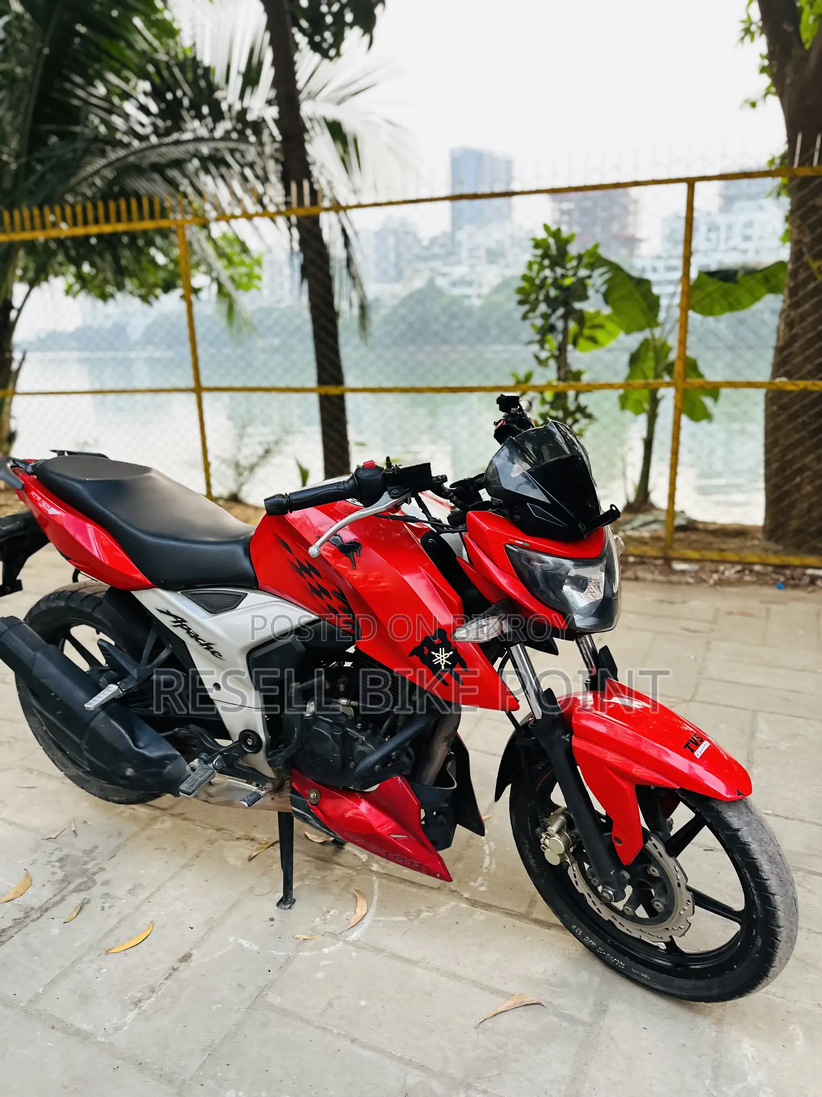 TVS Apache 160 4V 2020 Red